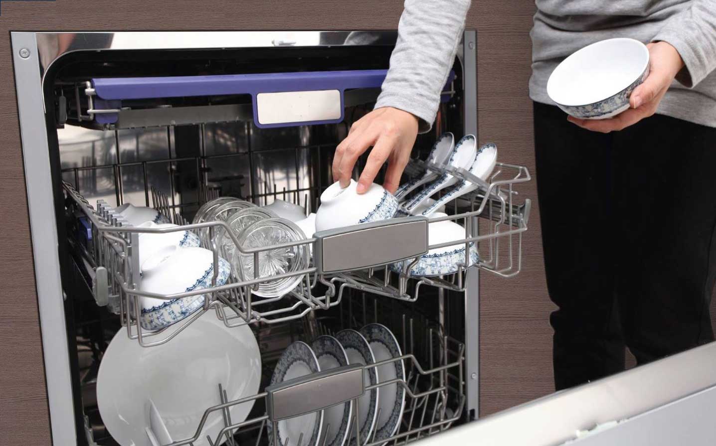 Cách xếp bát vào máy rửa bát đúng cách